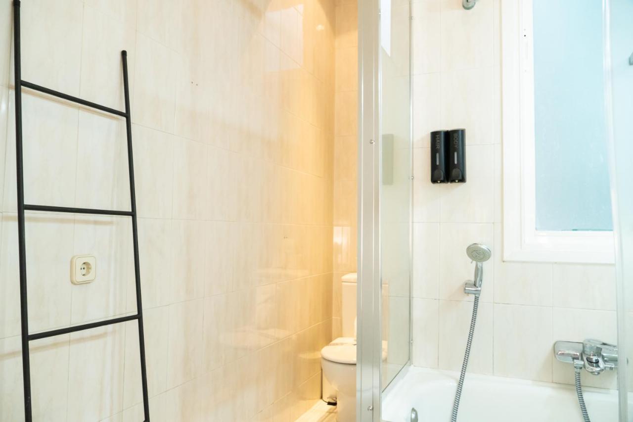 Ferienwohnung Gran Via Central Lovely Private Apt In The Heart Of Chueca Madrid Exterior foto
