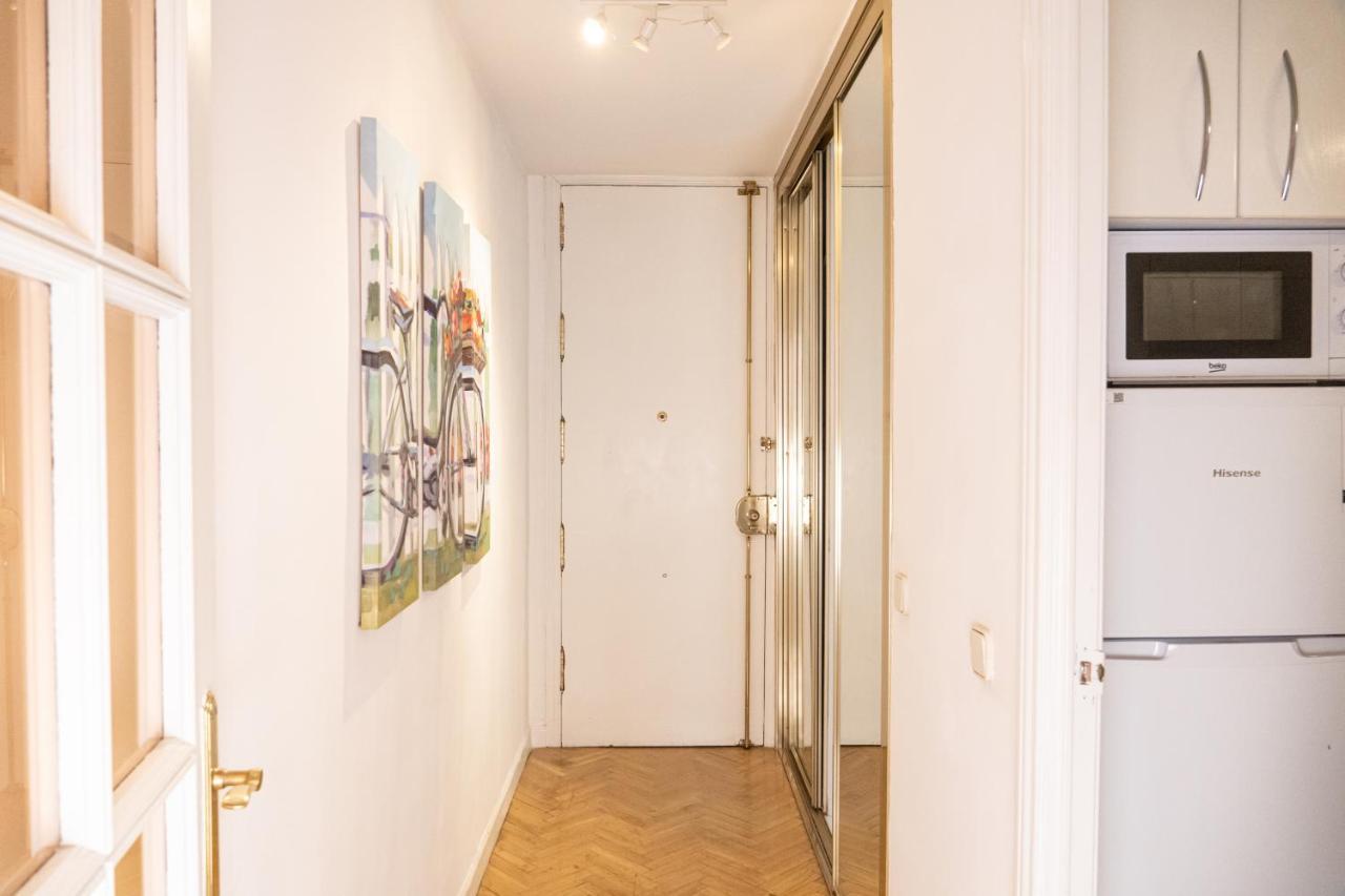 Ferienwohnung Gran Via Central Lovely Private Apt In The Heart Of Chueca Madrid Exterior foto